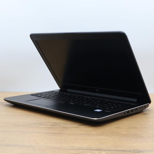 Tani Laptop HP ZBook 15 G3  Intel Core i7-6820HQ 16GB RAM 512GB SSD 15,6 cali Nvidia M2000M Full HD Klasa A idealny do pracy zdalnej, do pracy biurowej i do domu