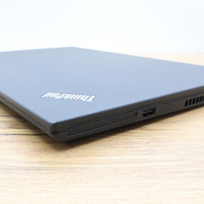 Poleasingowy Laptop Lenovo ThinkPad T15 Gen.1 Intel Core i7-10510U 16GB 256GB NVMe 15,6 cali Full HD Klasa B idealny do pracy zdalnej, do przeglądania internetu i do nauki