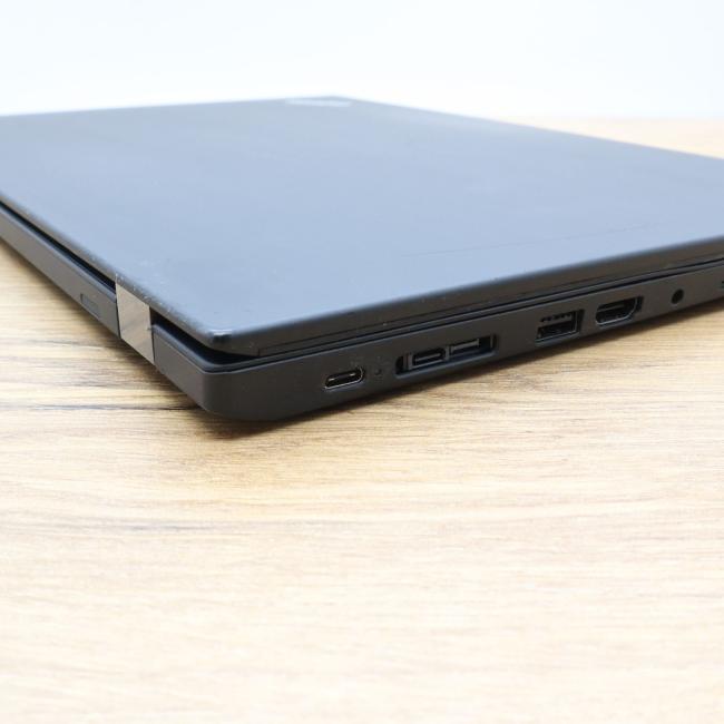 Używany Laptop Lenovo ThinkPad T15 Gen.1 Intel Core i7-10510U 16GB 256GB NVMe 15,6 cali Full HD Klasa B idealny do pracy zdalnej, do przeglądania internetu i do nauki