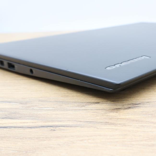 Poleasingowy Laptop Lenovo Thinkpad X1 Carbon 3rd Gen Intel Core i7-5600U 8GB RAM 256GB SSD 14 cali Full HD Klasa B idealny do pracy zdalnej, do pracy biurowej i do domu