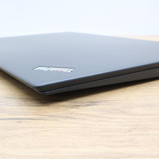 Używany Laptop Lenovo Thinkpad X1 Carbon 3rd Gen Intel Core i7-5600U 8GB RAM 256GB SSD 14 cali Full HD Klasa B idealny do pracy zdalnej, do przeglądania internetu i do nauki