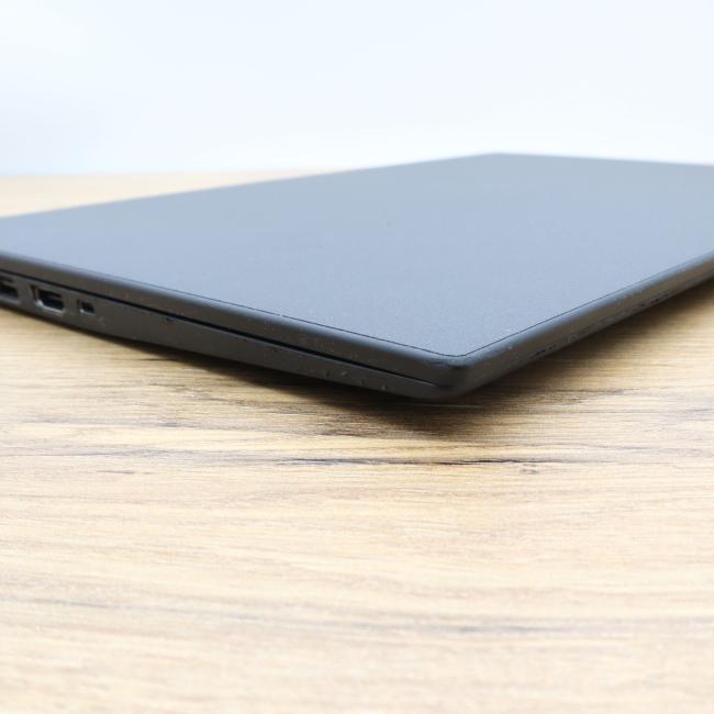 Tani Laptop Lenovo ThinkPad X1 Carbon 5th Gen Intel Core i7-6600U 8GB RAM 256GB SSD 14 cali Full HD  Klasa B idealny do pracy zdalnej, do przeglądania internetu i do nauki
