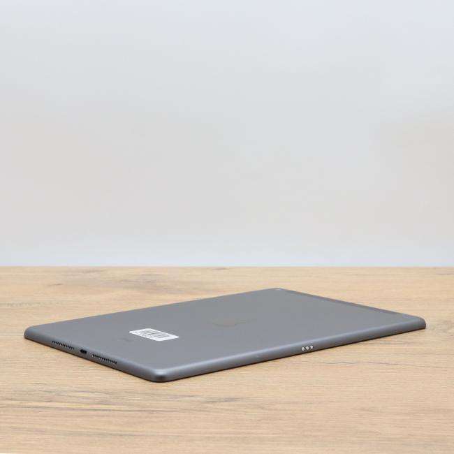 Tani Tablet Apple iPad 9 Gen 64GB A2604 10.2 cali Wi-Fi Cellular  Space Gray Klasa A idealny do pracy zdalnej, do pracy biurowej i do domu