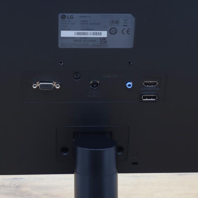 Używany Monitor FHD LG 24MP60G-B 23,8 LED IPS Klasa A idealny do pracy zdalnej, do przeglądania internetu i do nauki