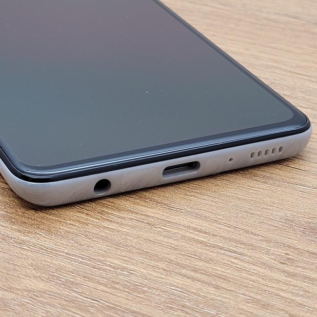 Używany Smartfon Samsung Galaxy A41 4GB/64GB SM-A415F/DSN Crush White Klasa A idealny do pracy zdalnej, do przeglądania internetu i do nauki