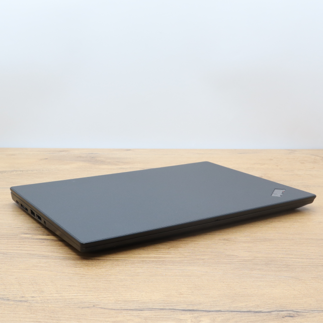 Poleasingowy Laptop Lenovo ThinkPad X390  Intel Core i5-8365U 8GB RAM 256GB SSD 13,3 cali Full HD Dotyk  Klasa B idealny do pracy zdalnej, do pracy biurowej i do domu