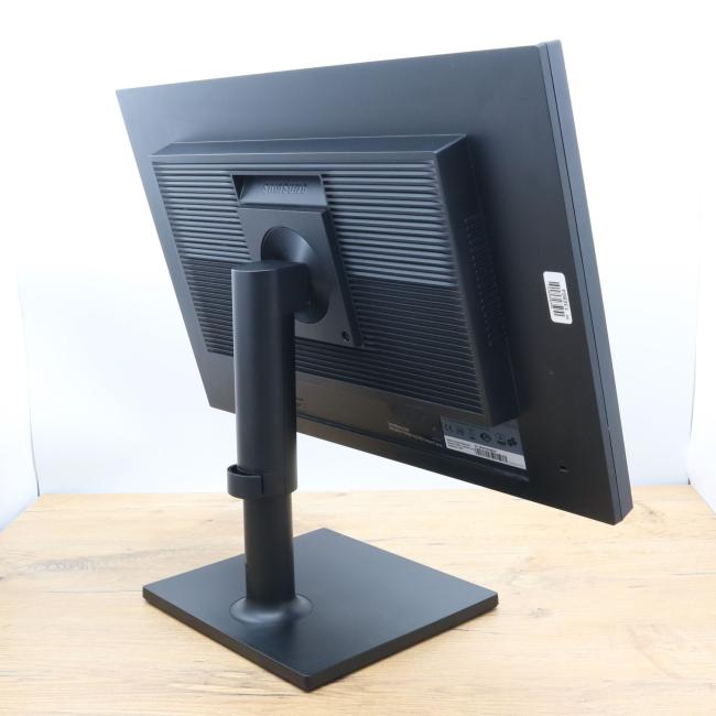 Poleasingowy Monitor LED Samsung S24C650BW 24 cali Full HD IPS Klasa A idealny do pracy zdalnej, do przeglądania internetu i do nauki