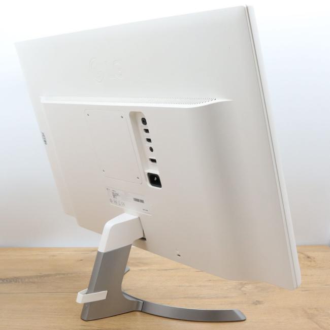 Używany Monitor LG 27UD59-W 4K IPS LED UltraHD Klasa A idealny do pracy zdalnej, do przeglądania internetu i do nauki