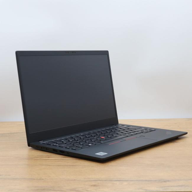 Używany Laptop Lenovo Thinkpad X1 Carbon 8th Gen Intel Core i5-10210U 16GB RAM 512GB NVME 14 cali Full HD Klasa A idealny do pracy zdalnej, do przeglądania internetu i do nauki