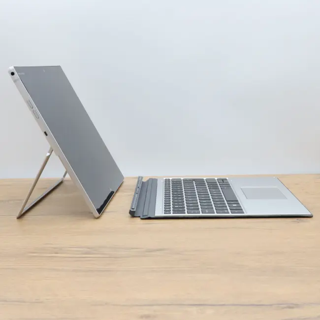 Używany Tablet HP Elite X2 G8  Intel Core i5-1135G7 8GB RAM 512GB 13 cali Klasa B idealny do pracy zdalnej, do pracy biurowej i do domu