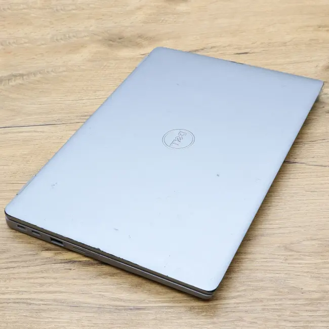 Poleasingowy Laptop Dell Latitude 5320   Intel Core i7-1185G7 16GB RAM 256GB NVMe Full HD 13,3 cali Klasa B idealny do pracy zdalnej, do pracy biurowej i do domu
