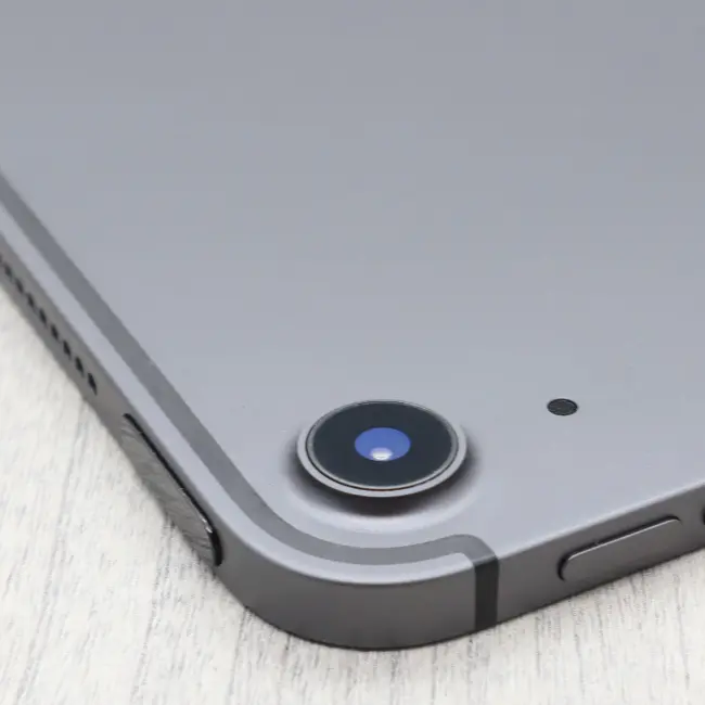 Używany Tablet Apple A2589 iPad Air 5 M1 64GB Space Gray 10.9 cali + Cellular Klasa A idealny do pracy zdalnej, do pracy biurowej i do domu