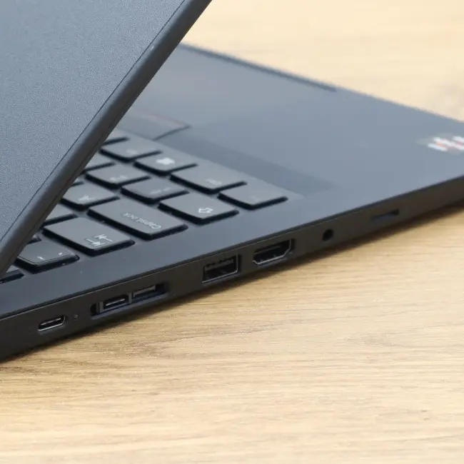 Poleasingowy Laptop Lenovo ThinkPad T495 AMD RYZEN 5 PRO 3500U 8GB 256GB NVMe 14 cali Full HD Klasa B idealny do pracy zdalnej, do przeglądania internetu i do nauki