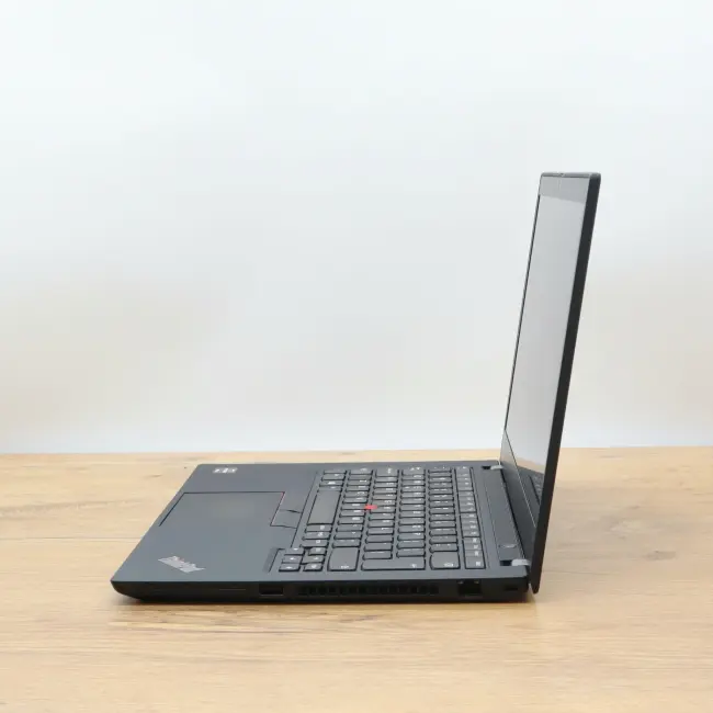 Tani Laptop Lenovo ThinkPad T495 AMD RYZEN 5 PRO 3500U 8GB 256GB NVMe 14 cali Full HD Klasa B idealny do pracy zdalnej, do przeglądania internetu i do nauki