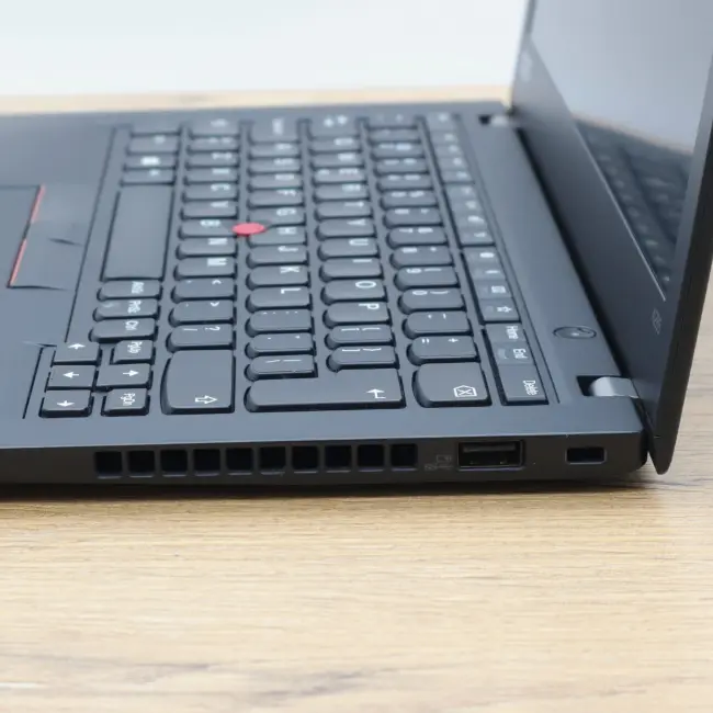 Używany Laptop Lenovo ThinkPad A285 AMD Ryzen 5 PRO 2500U 8GB RAM 256GB SSD 12,5 cali Full HD Klasa B idealny do pracy zdalnej, do przeglądania internetu i do nauki