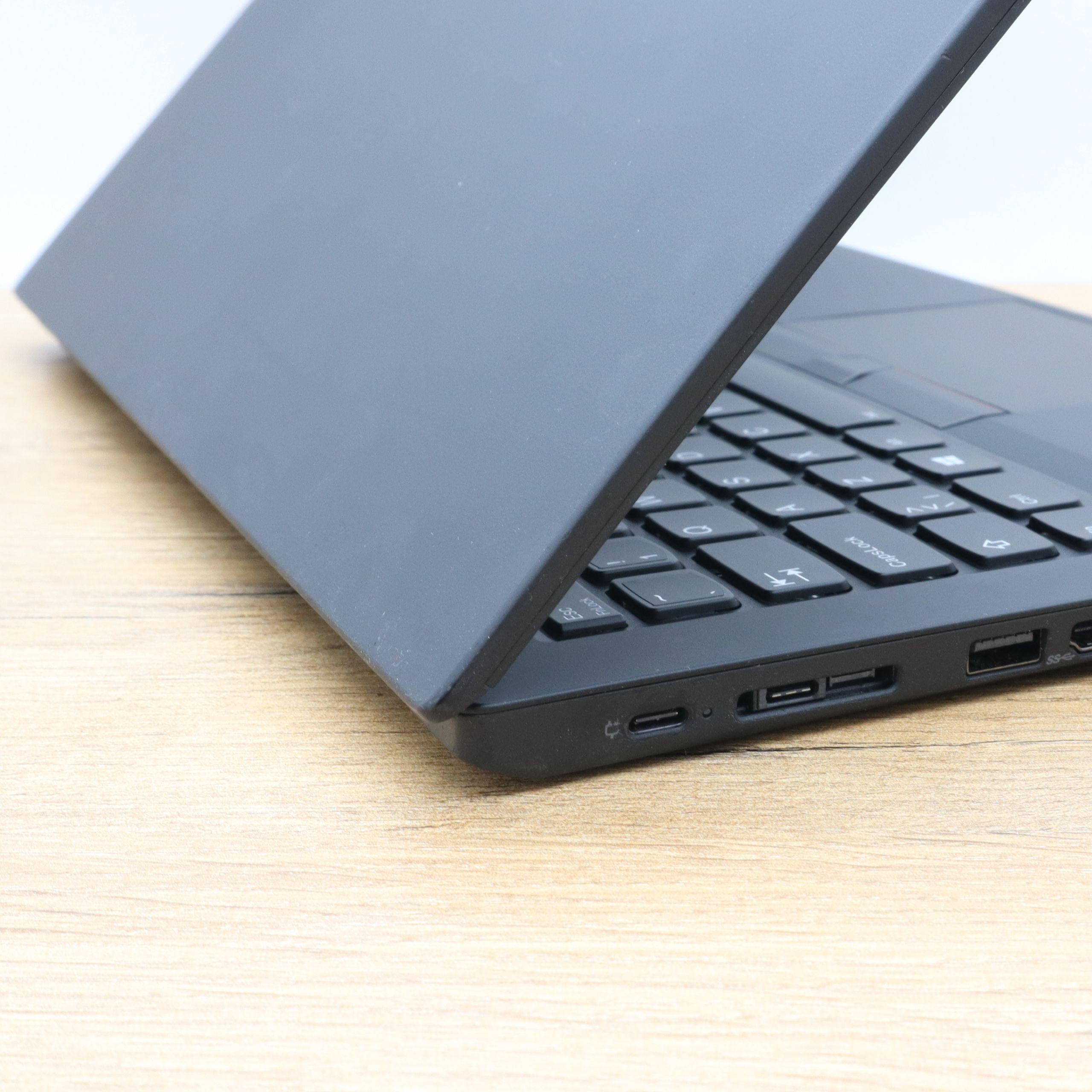 Poleasingowy Laptop Lenovo ThinkPad P14s Gen 1 AMD Ryzen 7 PRO 